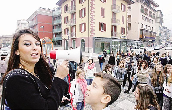 Italicum. Assicurare il diritto di voto a lavoratori, studenti fuori sede ed Erasmus