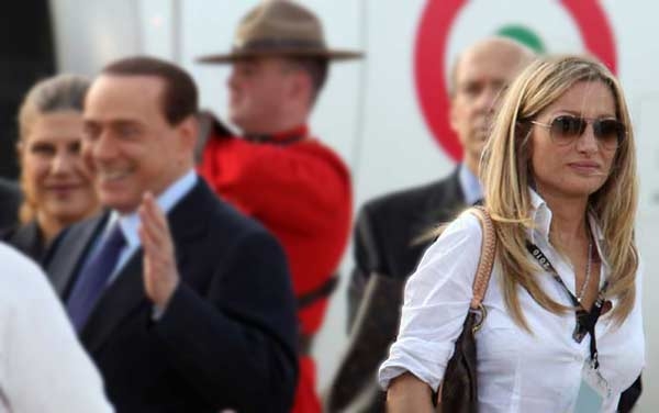 Federica Gagliardi, la dama bianca di Berlusconi, fermata con 24 chili di cocaina