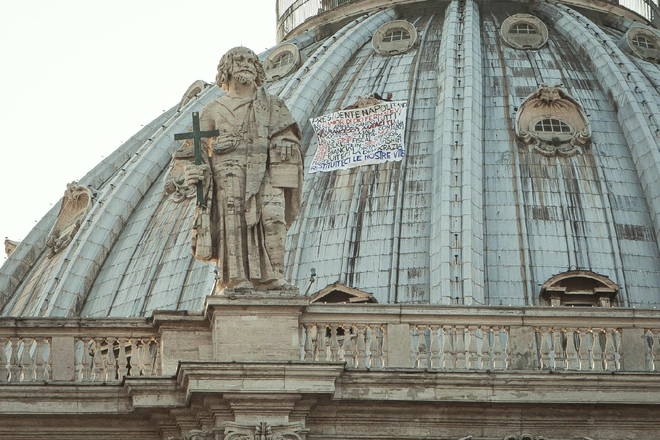 Vaticano. L’imprenditore sulla Cupola non demorde, ma il Papa lo ignora