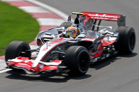 F1, dominio Hamilton nelle prove libere, terzo Alonso