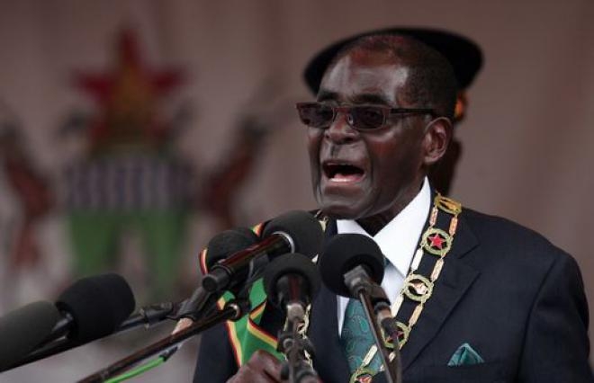 Alla Canonizzazione c’è Mugabe, il presidente del Regno del terrore