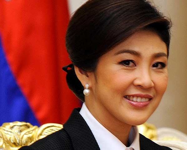 Thailandia, ex premier trattenuta dall’esercito