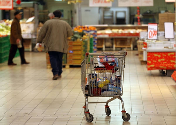 Contraffazione sugli alimenti. Il 71% degli italiani ha paura