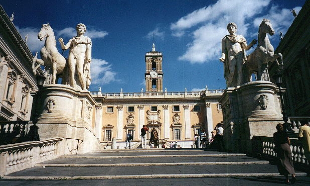 Roma Capitale. Si prospettano tagli ai salari dei dipendenti. Confermato lo sciopero