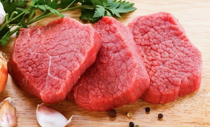 Carne bovina infetta. Inasprire le pene a chi mette a rischio la salute