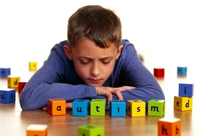 Diagnosi precoce autismo nei bambini per migliorarne la vita. VIDEO
