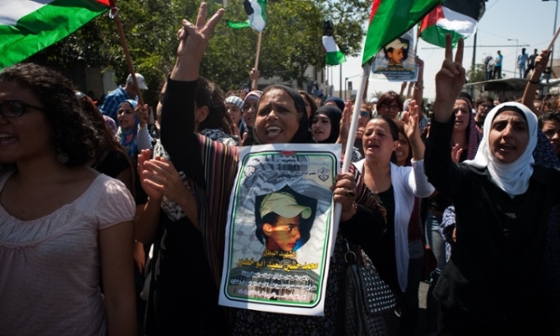 Giovane palestinese morto. Tre sospetti confessano l’omicidio, ‘lo abbiamo bruciato vivo’