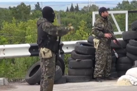 Ucraina. Esercito ucraino verso Donetsk. Scontri a Kiev, quattro feriti