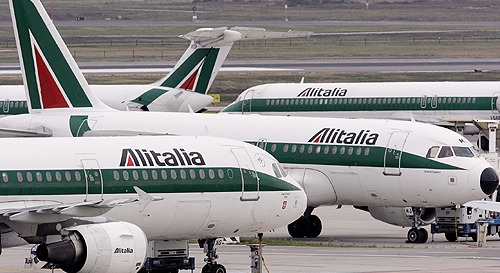 Alitalia. I lavoratori lanciano un appello, mantenere il posto e tutelare la dignità
