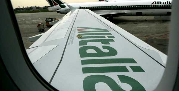 Alitalia Etihad. Angeletti (Uil), non ci sono condizioni per firma accordo