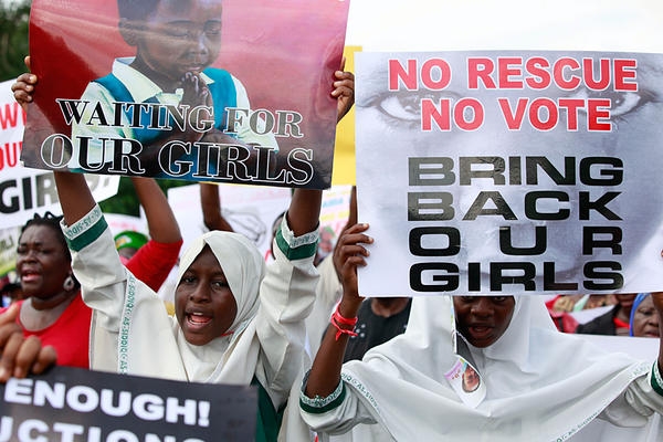 Nigeria. La Gran Bretagna invia caccia per cercare ragazze rapite da Boko Haram