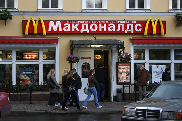 Mosca, ispezioni e sanzioni in vista per McDonald’s. VIDEO