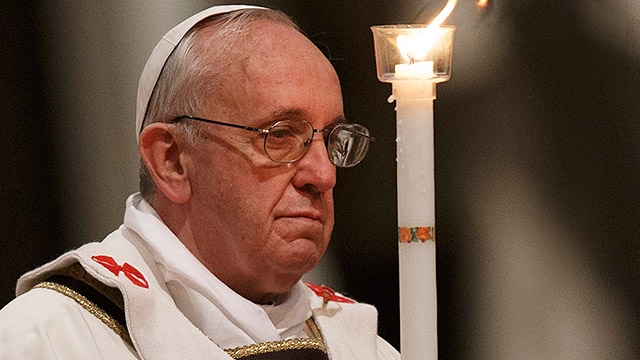 Papa rimuove vescovo che coprì abusi sessuali