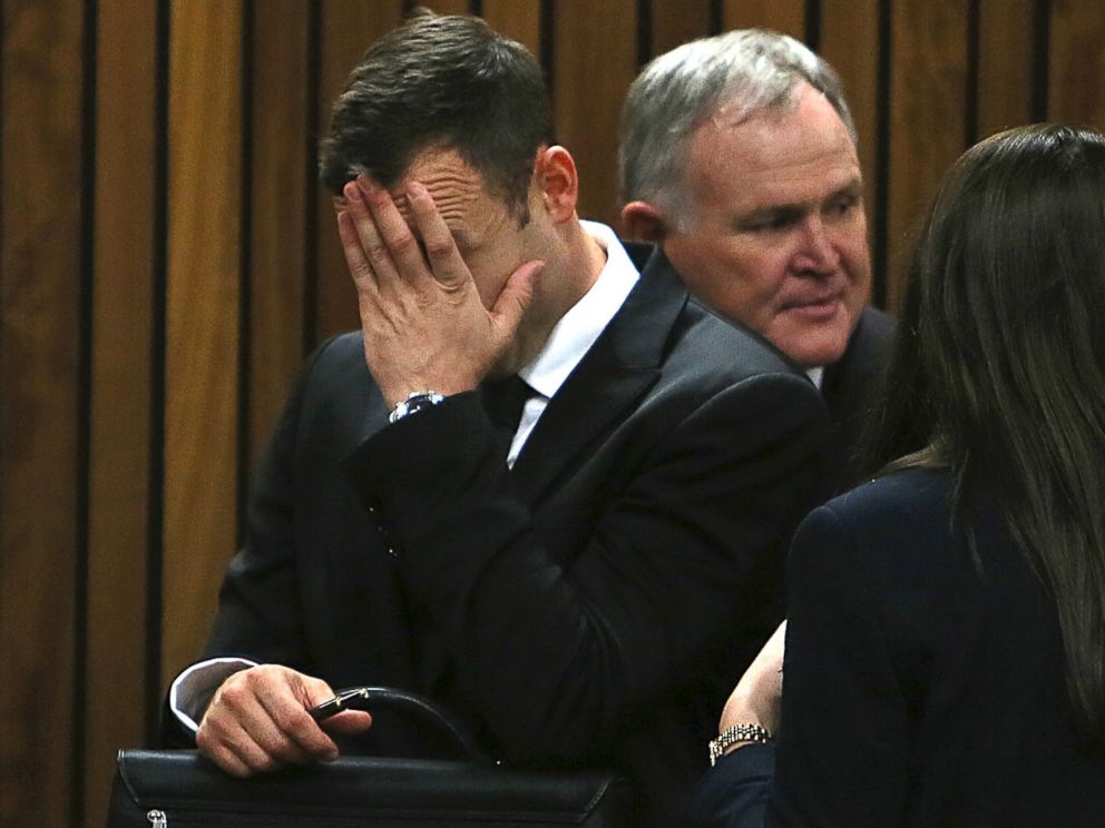Pistorius evita l’ergastolo “assassinio Reeva non fu premeditato”. IL VIDEO