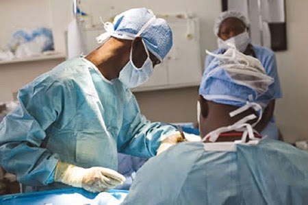 Ebola. In Nigeria il virus non colpisce più, lo afferma il Presidente