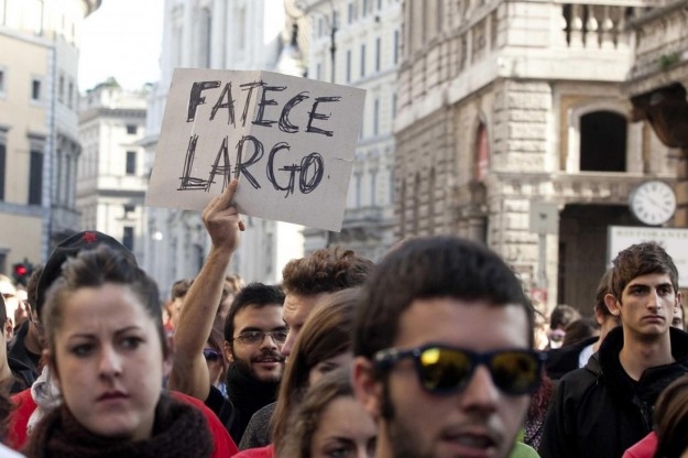 Gli studenti in piazza contro la riforma Renzi. La buona scuola siamo noi