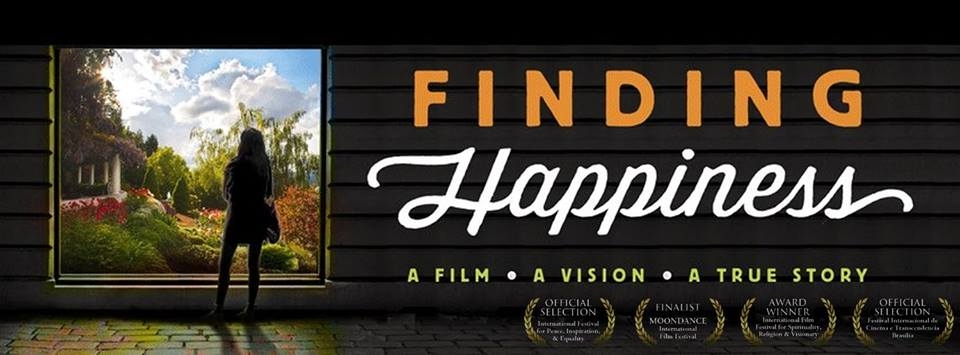 Finding happiness. Spot tecnicamente perfetto sulle comunità Ananda. Recensione. Trailer