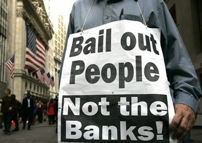 Regalo di Natale alle banche: ritorna il “bail out”