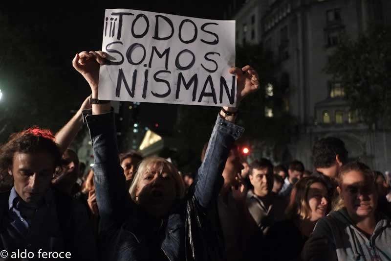 Argentina. La morte di Nisman scatena la piazza. LE FOTO