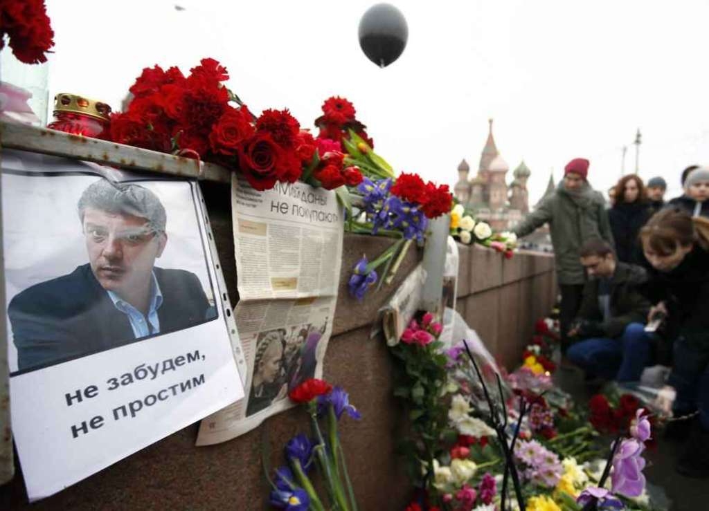 I funerali di Nemtsov, assente Putin. VIDEO