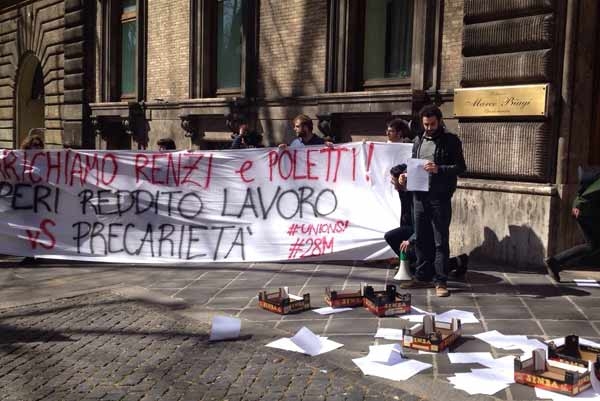 Studenti, precari e attivisti alla manifestazione FIOM: “Scarichiamo il Governo Renzi”