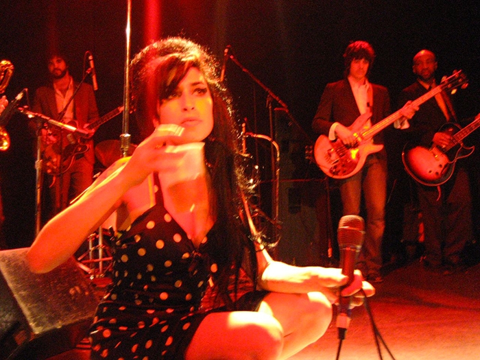Cinema: la famiglia Winehouse contro il documentario “Amy”