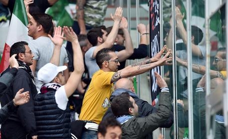 Calcio. Bomba carta durante Torino-Juventus
