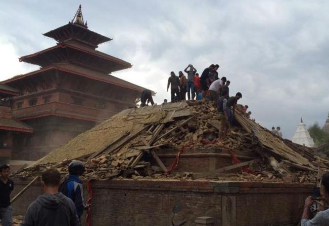 Terremoto. In Nepal stato di emergenza, almeno 1500 morti