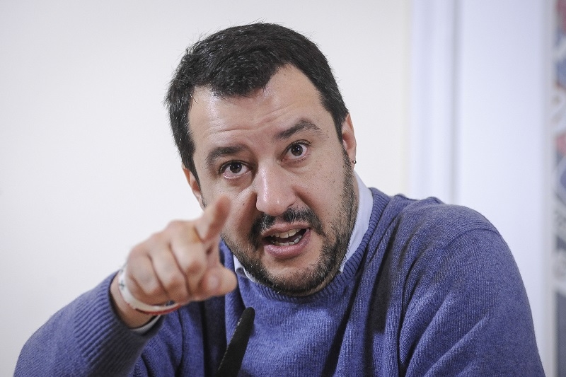 Fisco: Salvini contro Renzi. La Lega chiede asilo politico