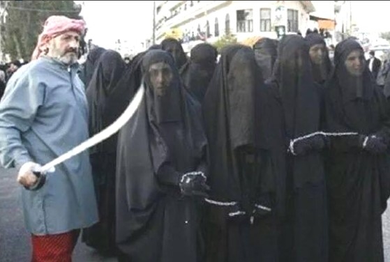 Isis, 50 donne yazide incinte dopo stupri