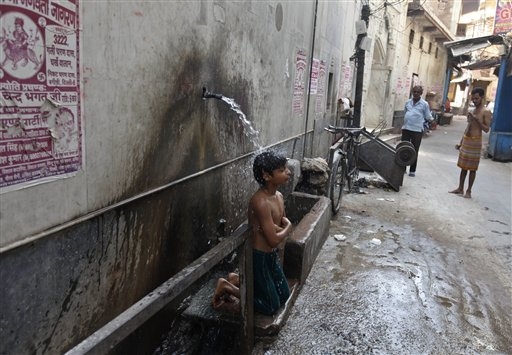 India. Ondata mortale di caldo. Oltre 1.300 le vittime. VIDEO