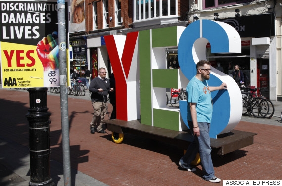 Irlanda: valanga di sì a nozze gay