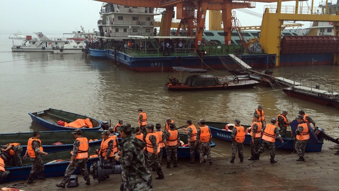 Tragedia in Cina. Affonda nave nello Yangtze, oltre 450 dispersi