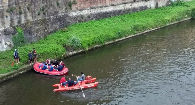 Firenze si getta nell’Arno. Forse un suicidio