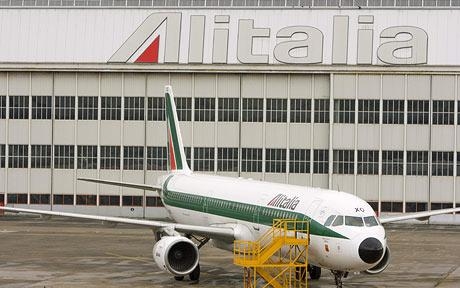 Alitalia: assume 310 dipendenti, accordo coi sindacati