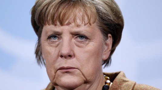 Grecia. Merkel: Se fallisce l’euro, fallisce l’Europa