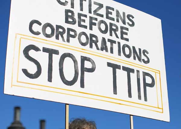 Dall’Europarlamento un appello per contrastare il TTIP