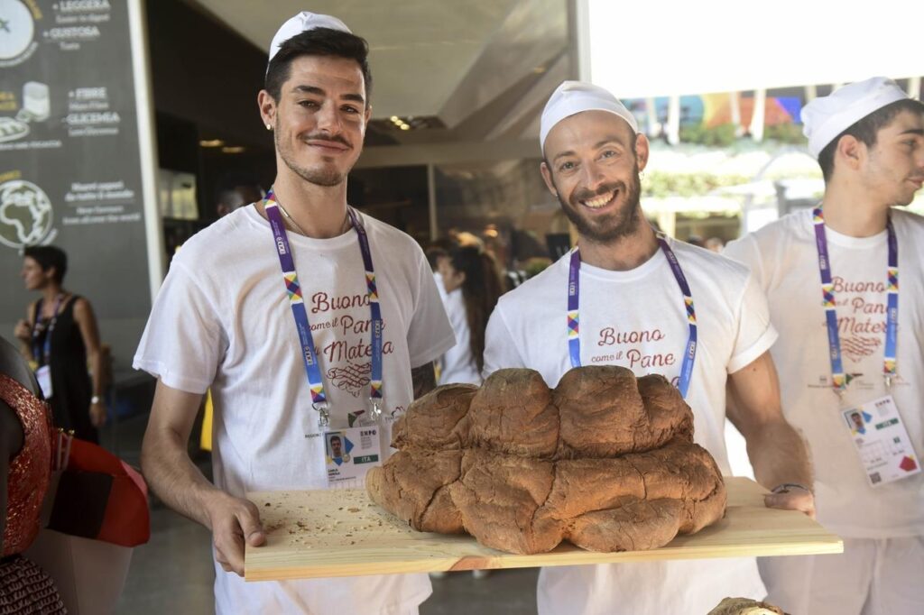 Festa internazionale del pane,  da un’ idea di Rosita Stella Brienza