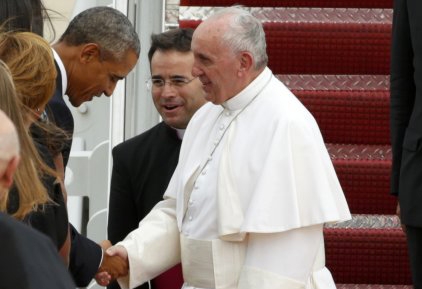 Papa Francesco negli Stati Uniti accolto da Obama
