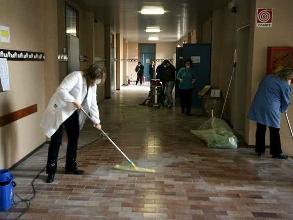 Appalti pulizia scuole, ancora ritardi nell’erogazione dei finanziamenti ministeriali