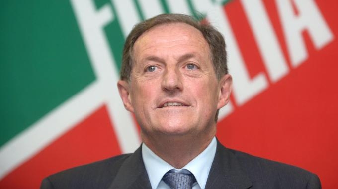 In manette per corruzione Mario Mantovani, vicepresidente Regione Lombardia