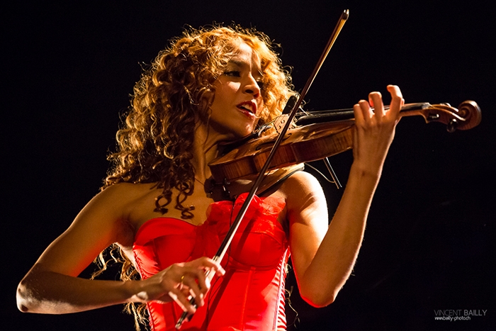 Musica dei Popoli. Da Cuba la violinista Yilian Canizares in concerto alla Flog sabato 10 ottobre