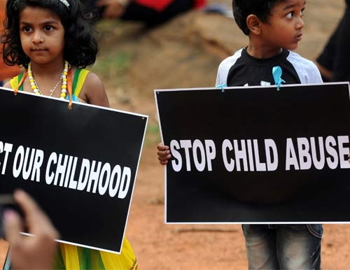 India. Bambine di 2 e 5 anni rapite e stuprate a Delhi