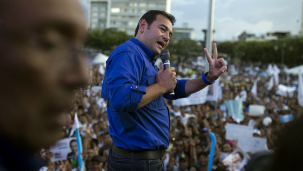 Guatemala, il comico Morales vince le elezioni presidenziali