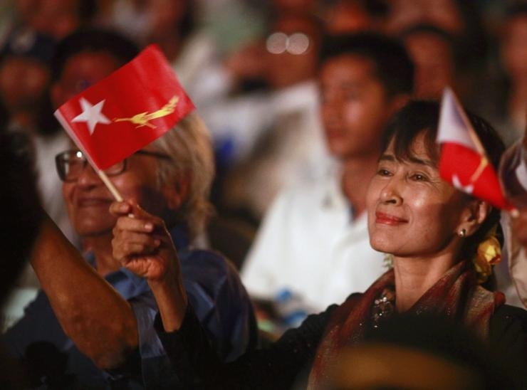 Birmania. E’ ufficiale, Aung Suu Kyi ottiene la maggioranza