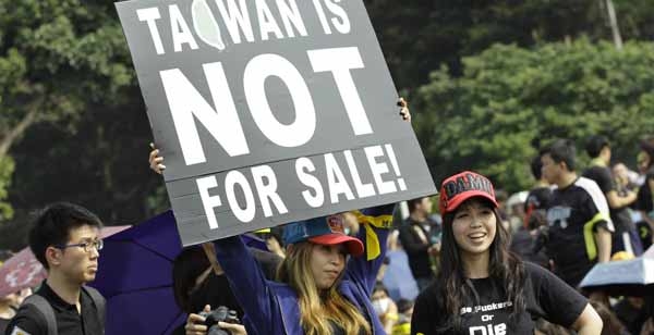 Cina-Taiwan, storico incontro a Singapore, a Taipei si protesta