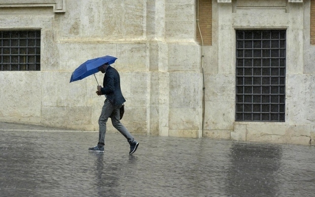 Maltempo: ciclone porta pioggia al Sud, neve in Abruzzo e Molise