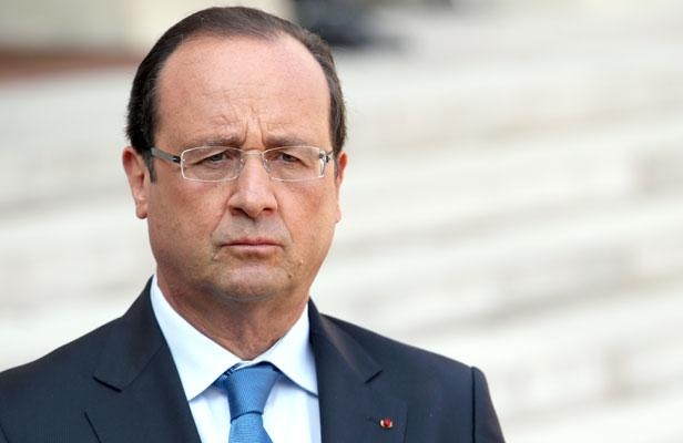 Hollande dichiara guerra all’Isis