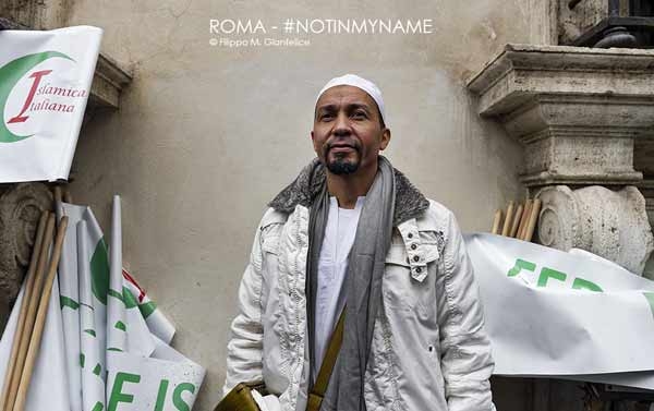 Not in my name. LE FOTO