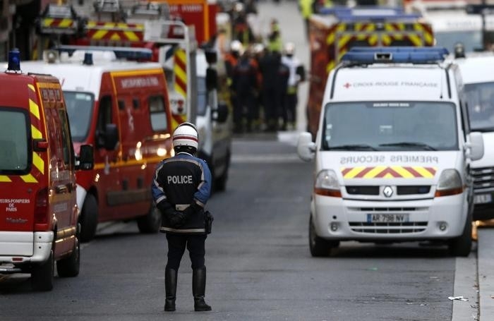 Parigi. Blitz Saint-Denis: morti due jihadisti, sette arresti
